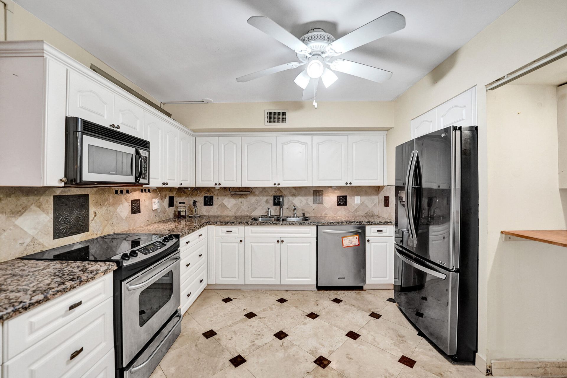 2802 N 46th Avenue, Unit B620, Hollywood, FL 33021 Photo