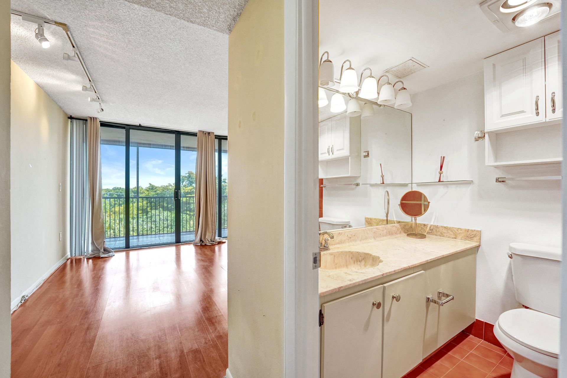2802 N 46th Avenue, Unit B620, Hollywood, FL 33021 Photo