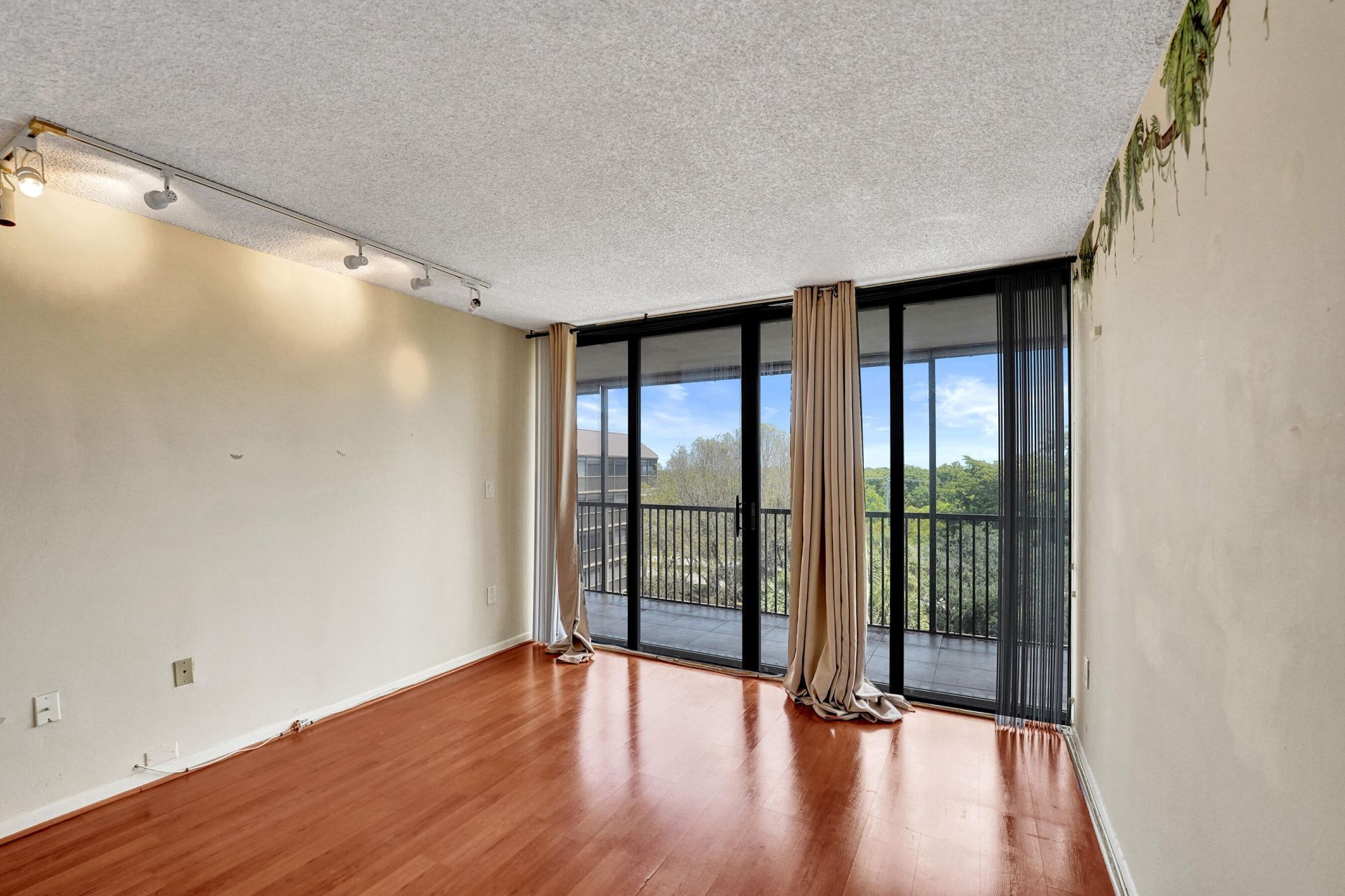 2802 N 46th Avenue, Unit B620, Hollywood, FL 33021 Photo