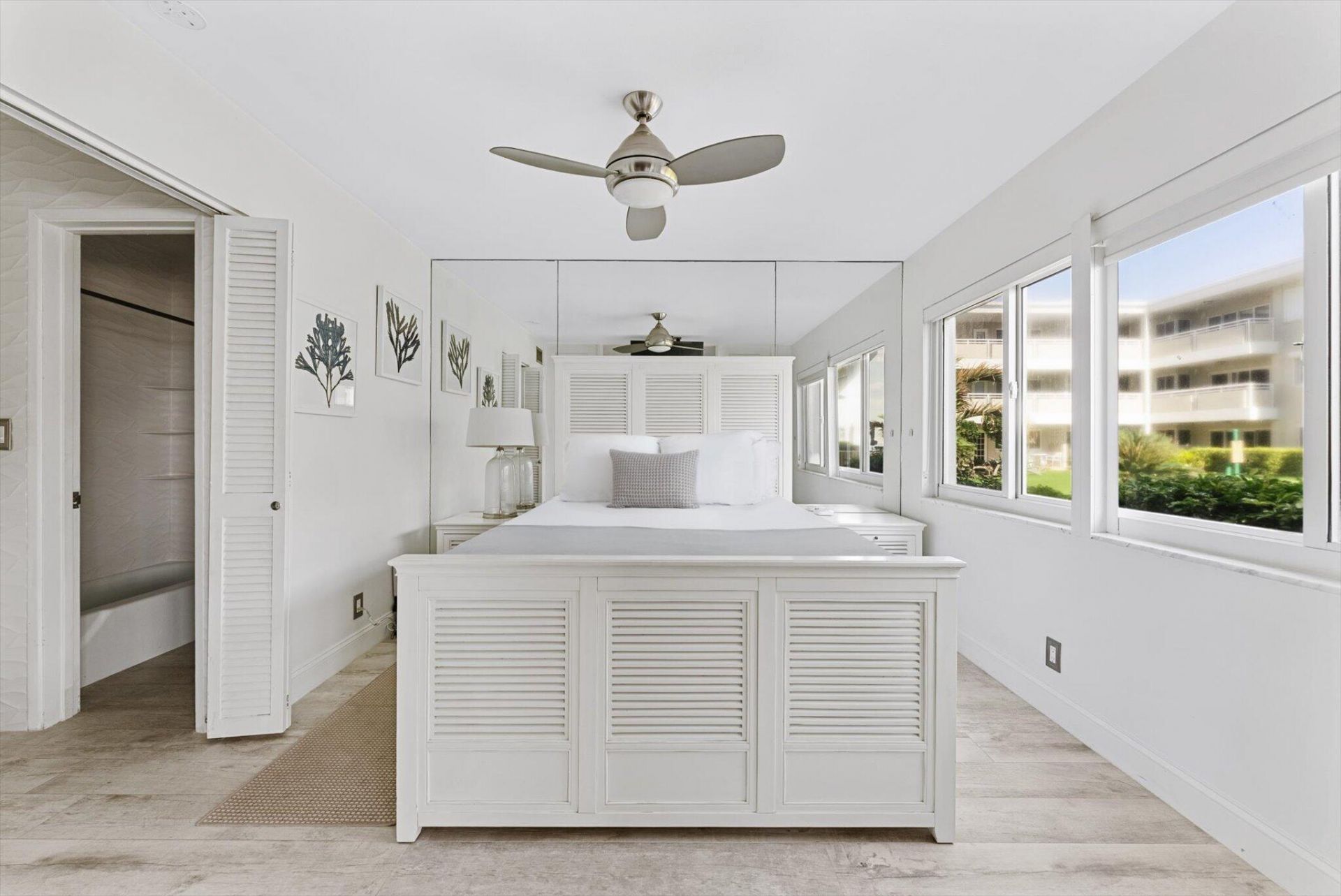 1199 Hillsboro Mile, Pompano Beach, FL 33062 Photo