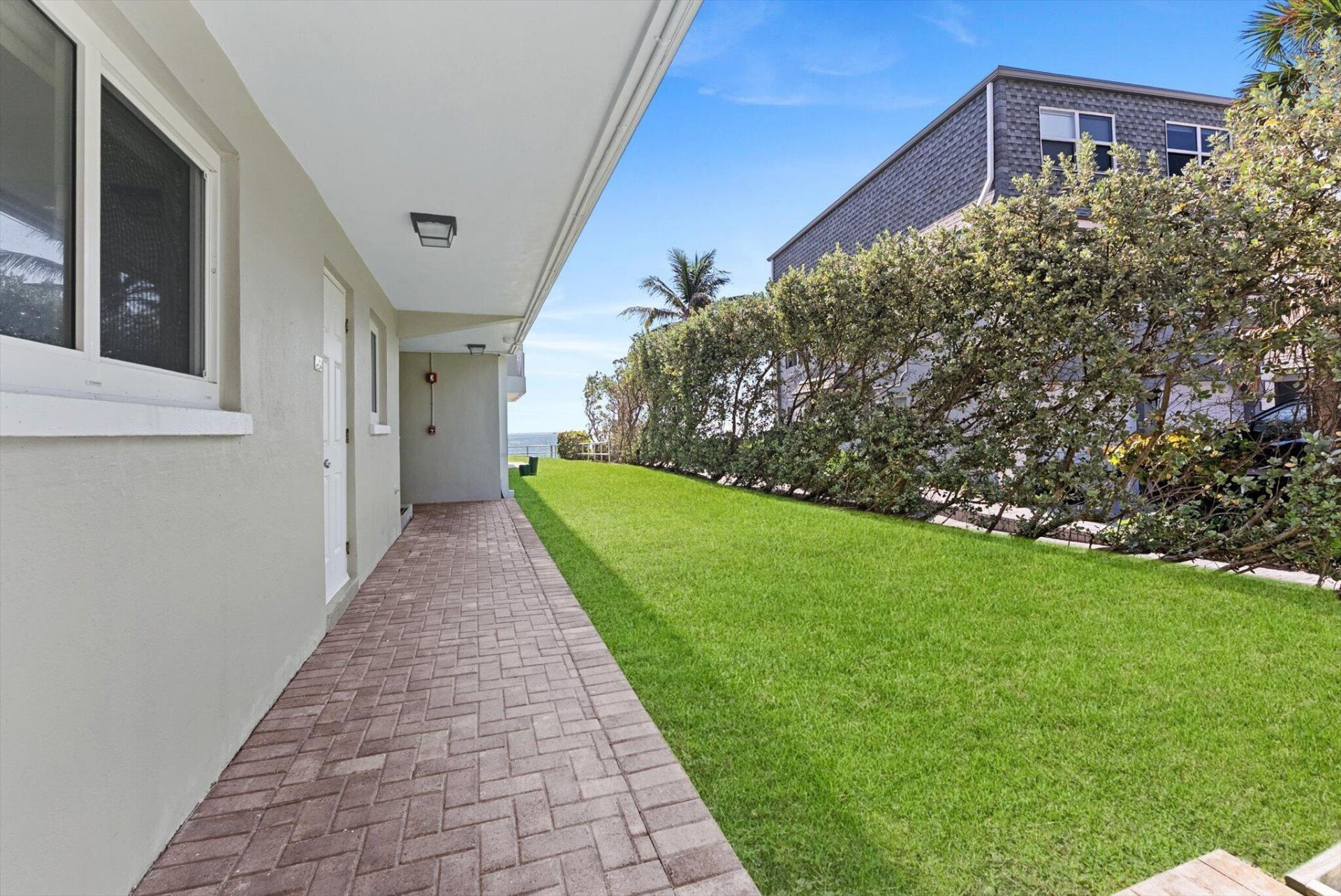 1199 Hillsboro Mile, Pompano Beach, FL 33062 Photo