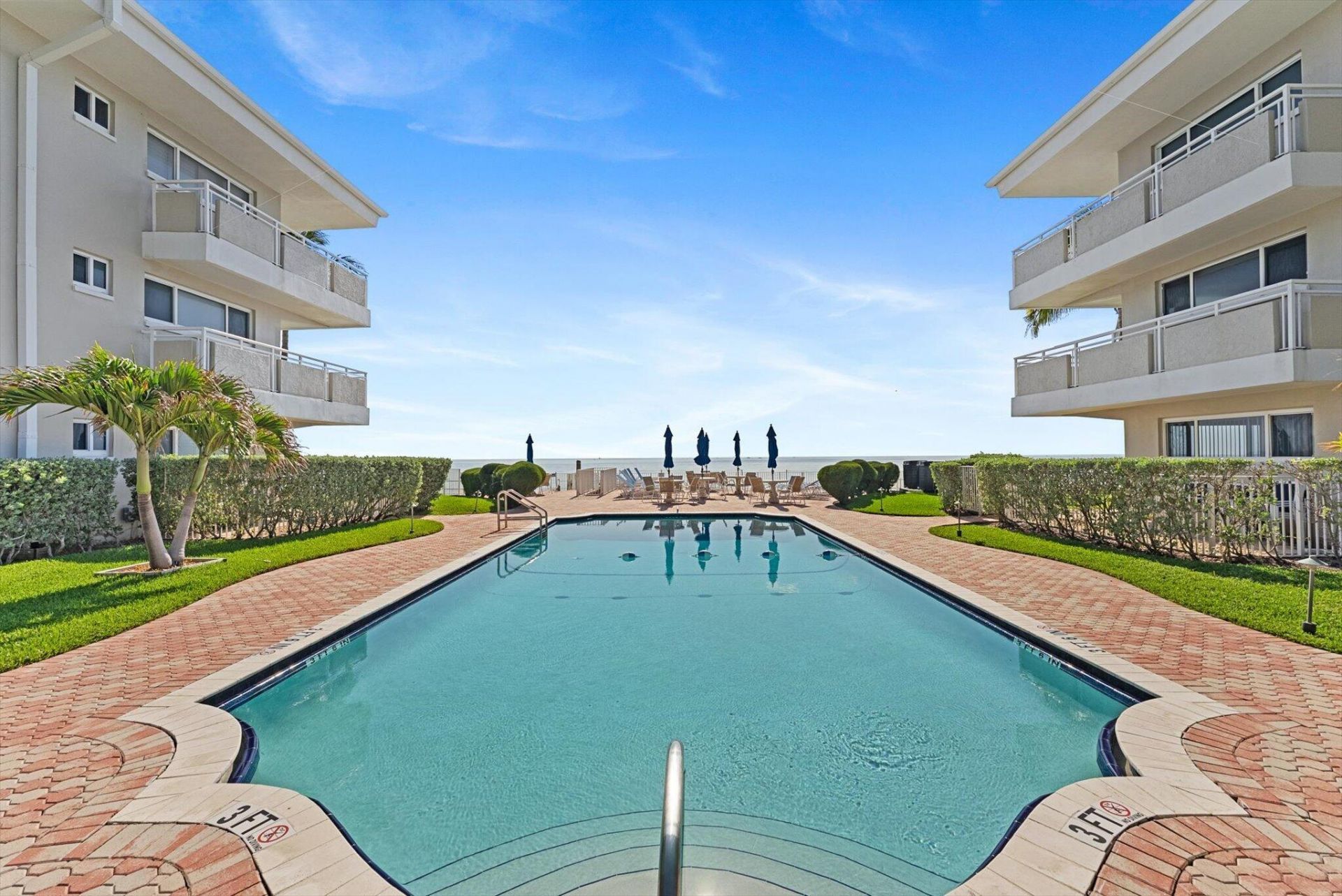 1199 Hillsboro Mile, Pompano Beach, FL 33062 Photo