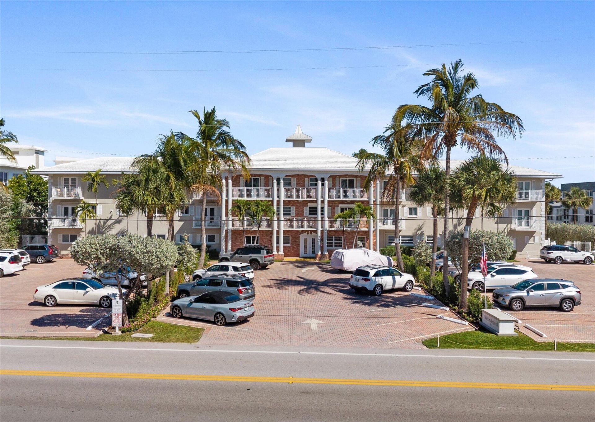 1199 Hillsboro Mile, Pompano Beach, FL 33062 Photo