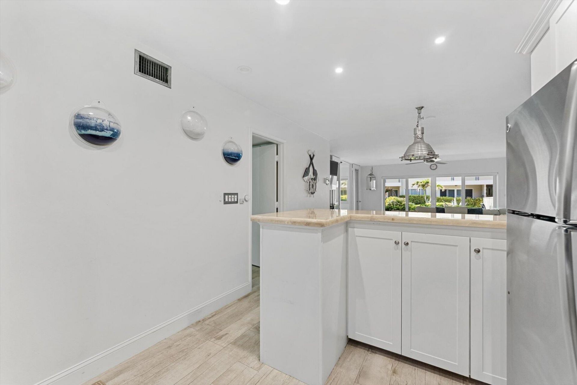 1199 Hillsboro Mile, Pompano Beach, FL 33062 Photo