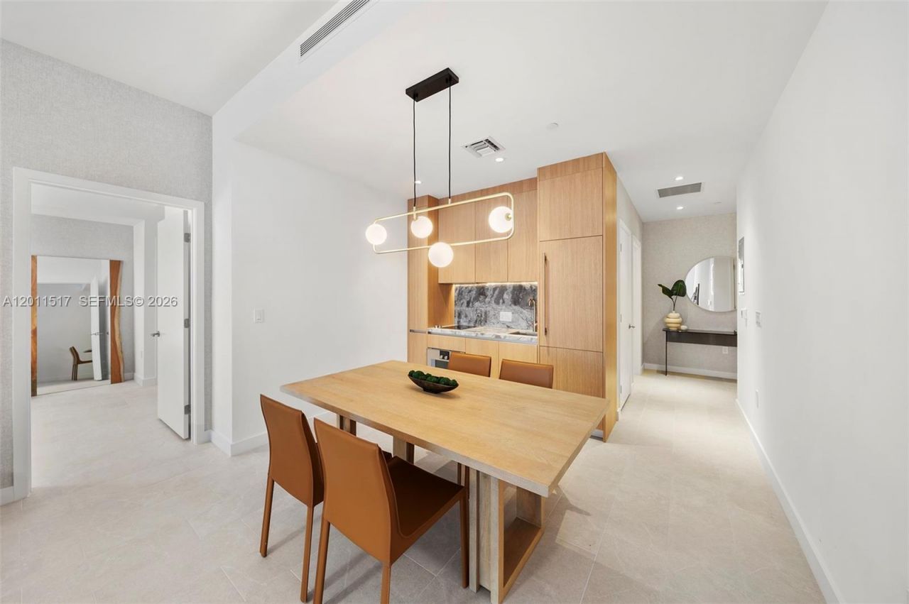 500 Alton Rd , Unit 501, Miami Beach, FL 33139 Photo