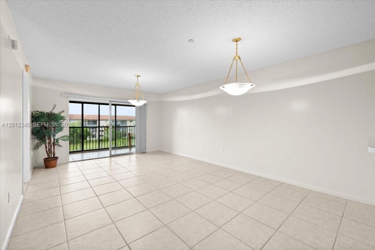 12551 SW 16th Ct, Unit 404C, Pembroke Pines, FL 33027 Photo