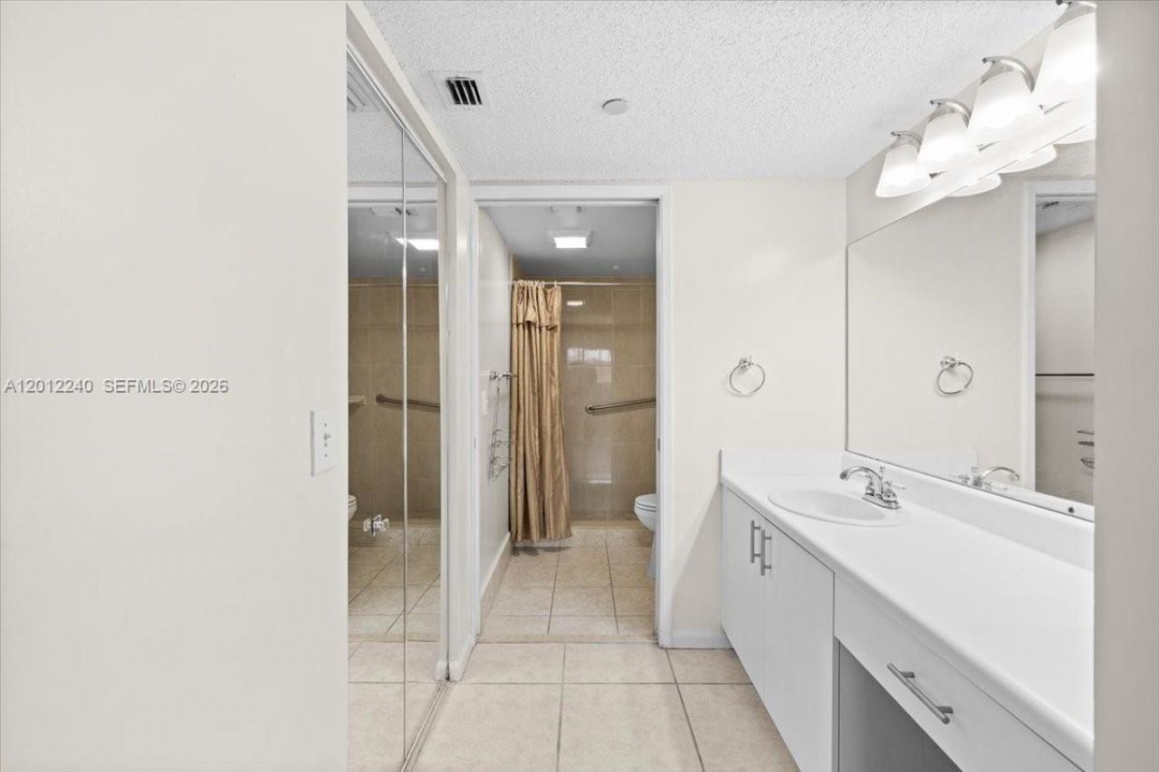 12551 SW 16th Ct, Unit 404C, Pembroke Pines, FL 33027 Photo