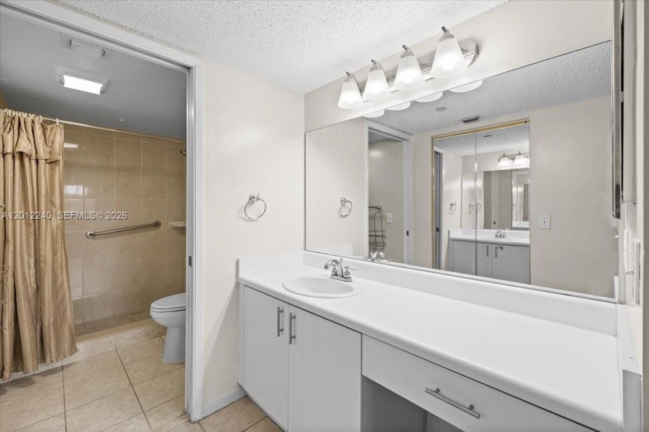 12551 SW 16th Ct, Unit 404C, Pembroke Pines, FL 33027 Photo