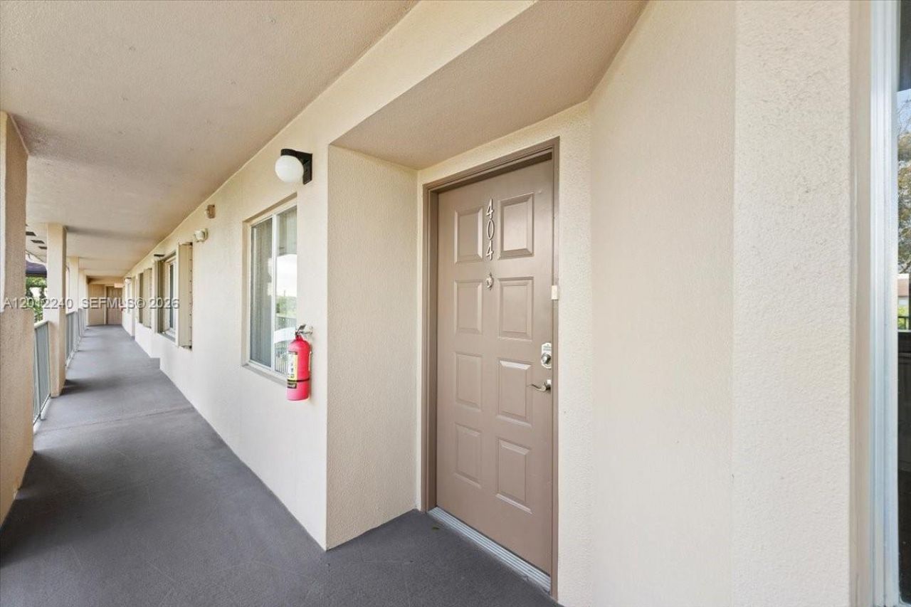 12551 SW 16th Ct, Unit 404C, Pembroke Pines, FL 33027 Photo