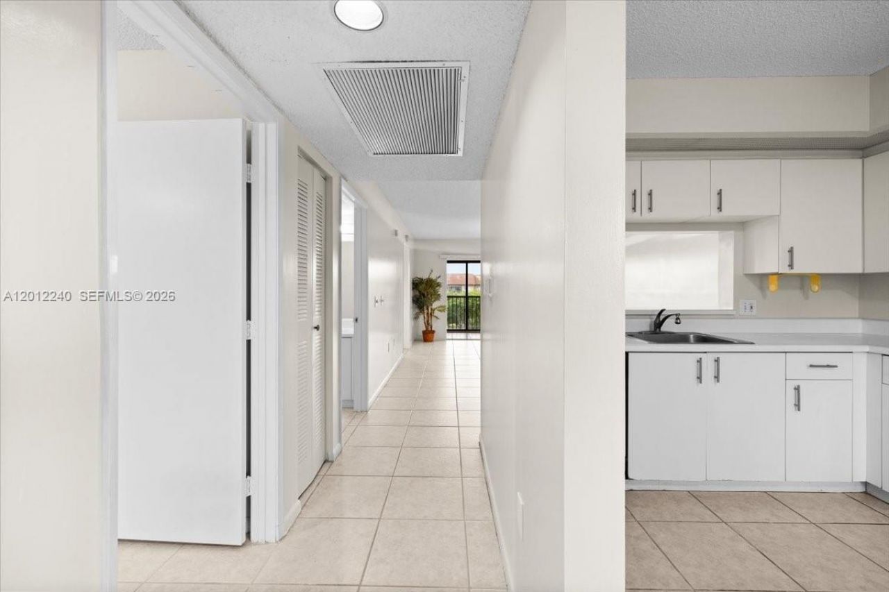 12551 SW 16th Ct, Unit 404C, Pembroke Pines, FL 33027 Photo