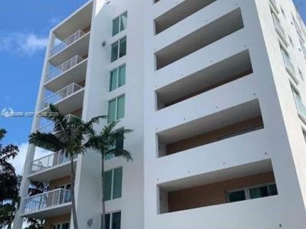 2740 SW 28th Ter , Unit 203, Miami, FL 33133