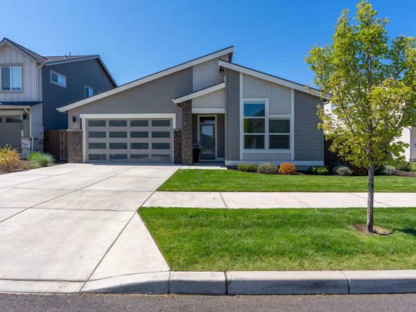 3031 NE Moreno Place, Bend, OR 97701
