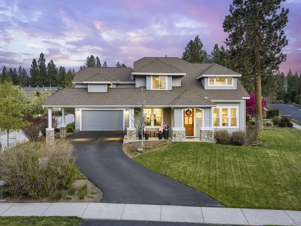19527 Mirror Lake Place, Bend, OR 97702