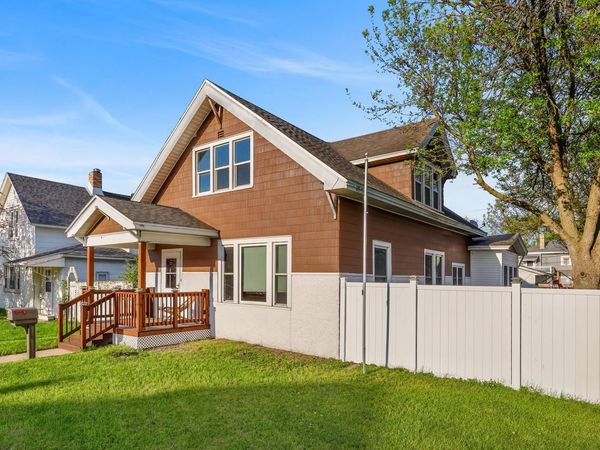 1402 George STREET, La Crosse, WI 54603