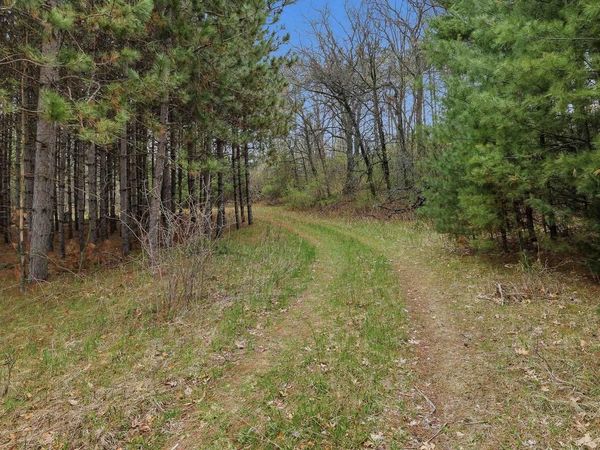 000 COUNTY ROAD J NORTH, Rosholt, WI 54473