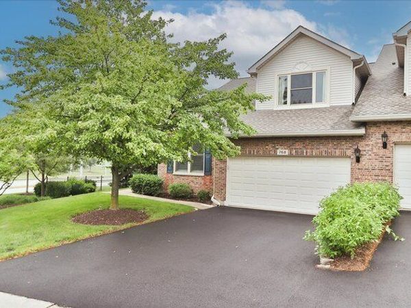 768 W Saint Johns Place , Addison, IL 60101