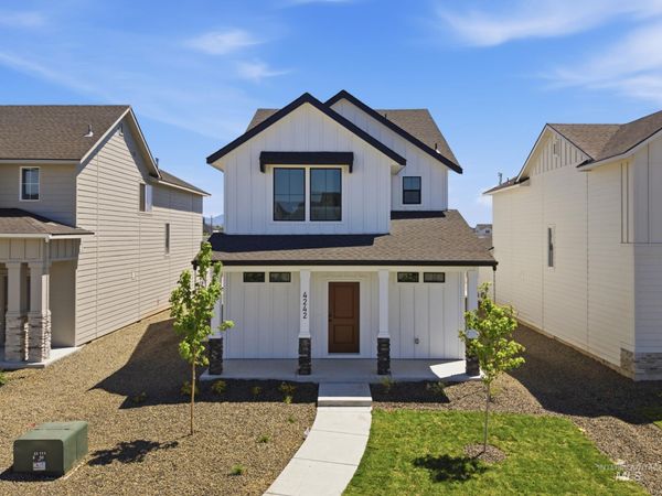 4242 N Camp Creek Ave, Meridian, ID 83646