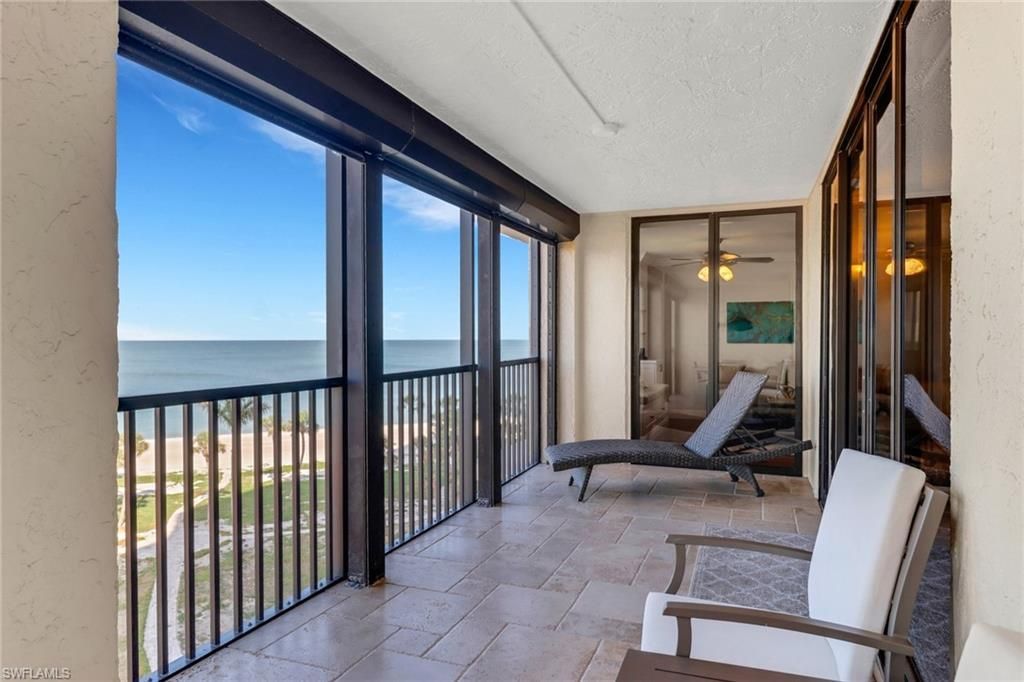 10851 Gulf Shore Dr , Unit 502, Naples, FL 34108 Photo