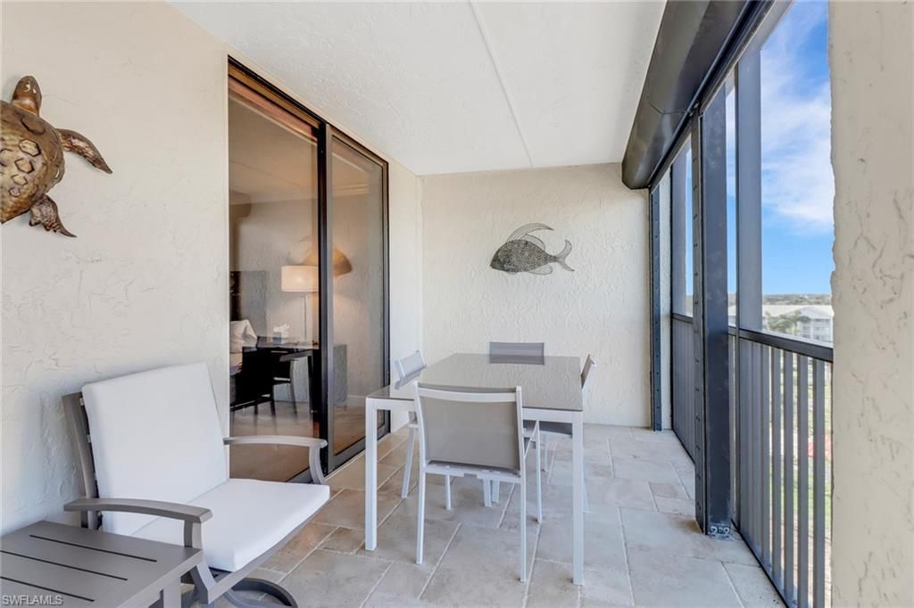 10851 Gulf Shore Dr , Unit 502, Naples, FL 34108 Photo