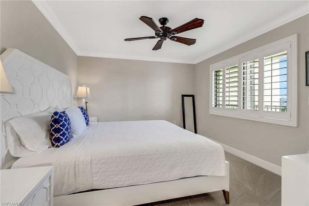 10851 Gulf Shore Dr , Unit 502, Naples, FL 34108 Photo