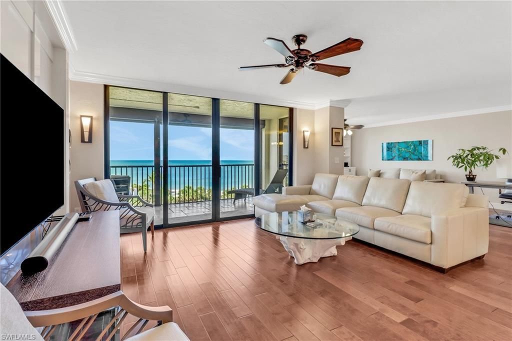 10851 Gulf Shore Dr , Unit 502, Naples, FL 34108 Photo