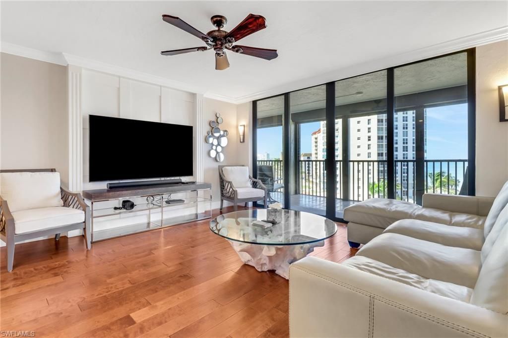 10851 Gulf Shore Dr , Unit 502, Naples, FL 34108 Photo