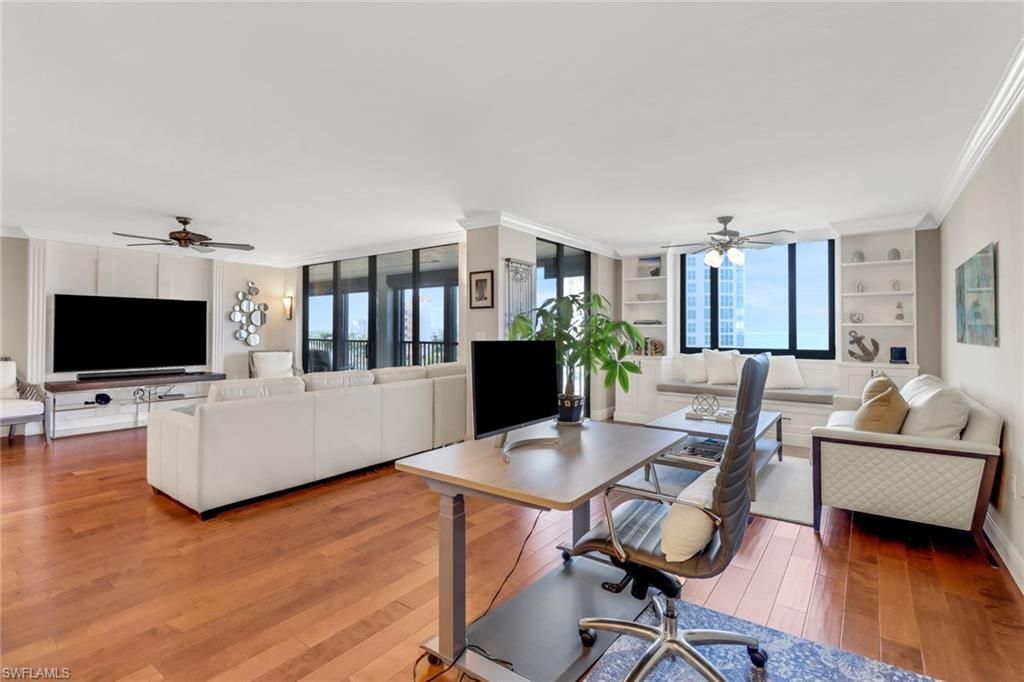 10851 Gulf Shore Dr , Unit 502, Naples, FL 34108 Photo