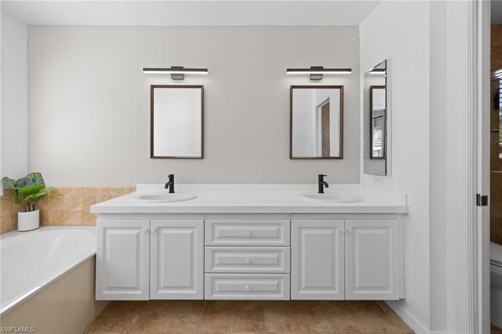 12240 Eagle Pointe Cir, Fort Myers, FL 33913 Photo