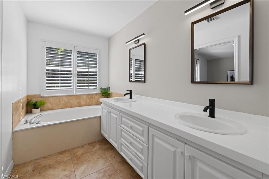 12240 Eagle Pointe Cir, Fort Myers, FL 33913 Photo