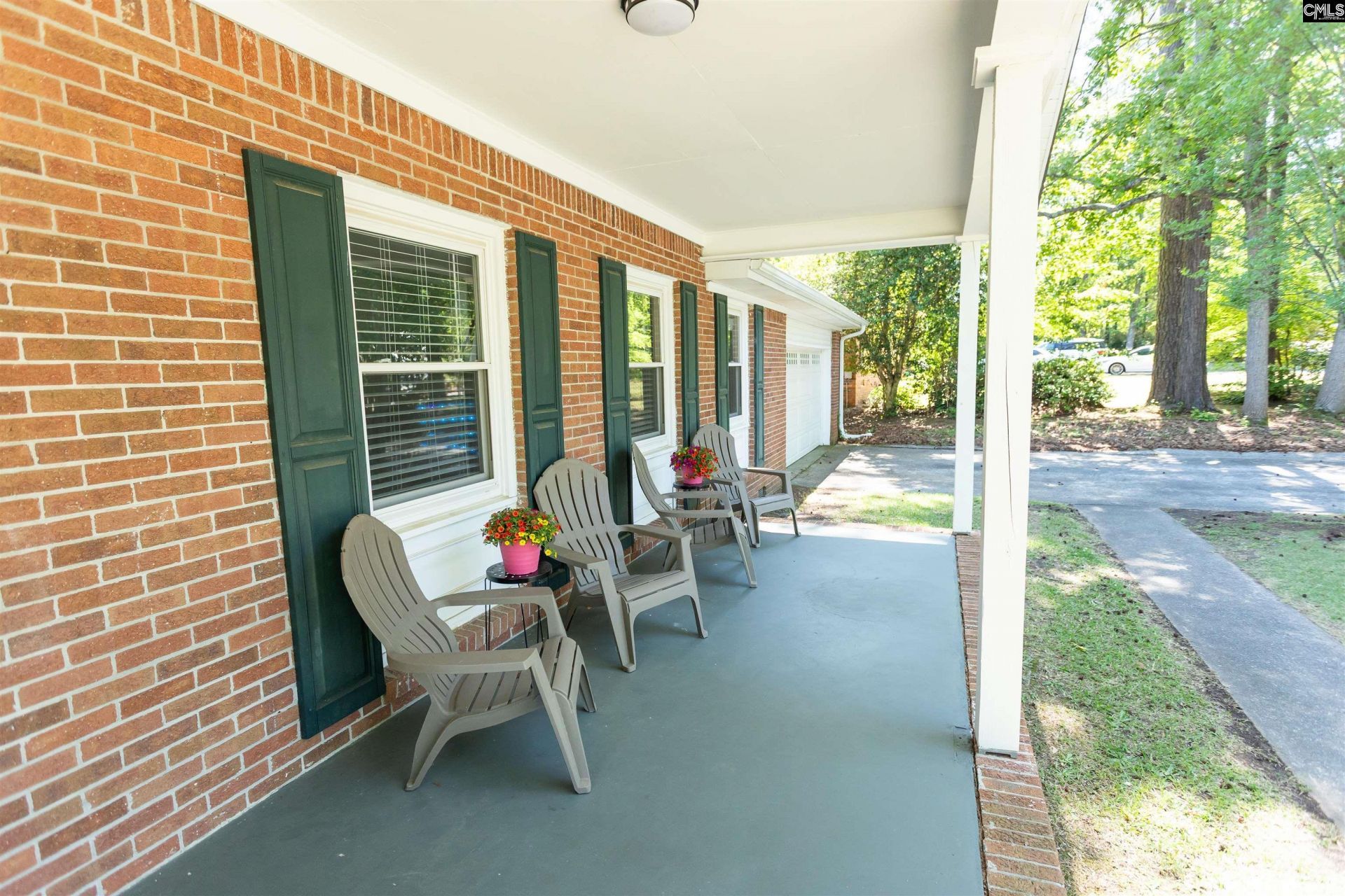 215 Lingstrom Lane Photo 3