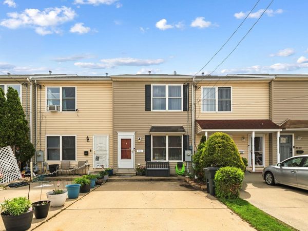 3567 E THOMPSON STREET, PHILADELPHIA, PA 19134