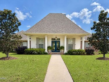 207 Lantana Court , Broussard, LA 70518