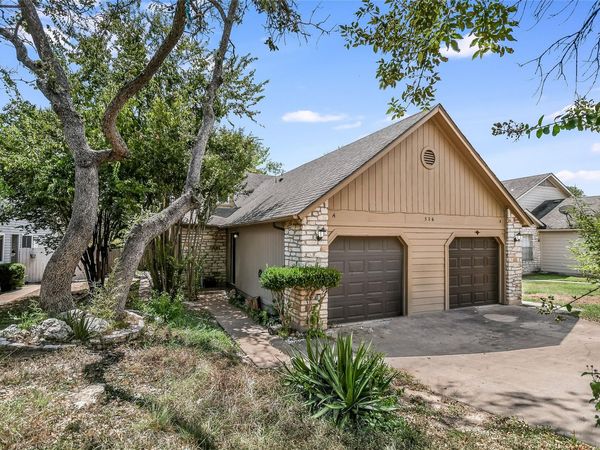 526 Cutty TRL, Unit A, Lakeway, TX 78734