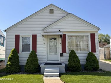 10 E Crawford Avenue, Toledo, OH 43612