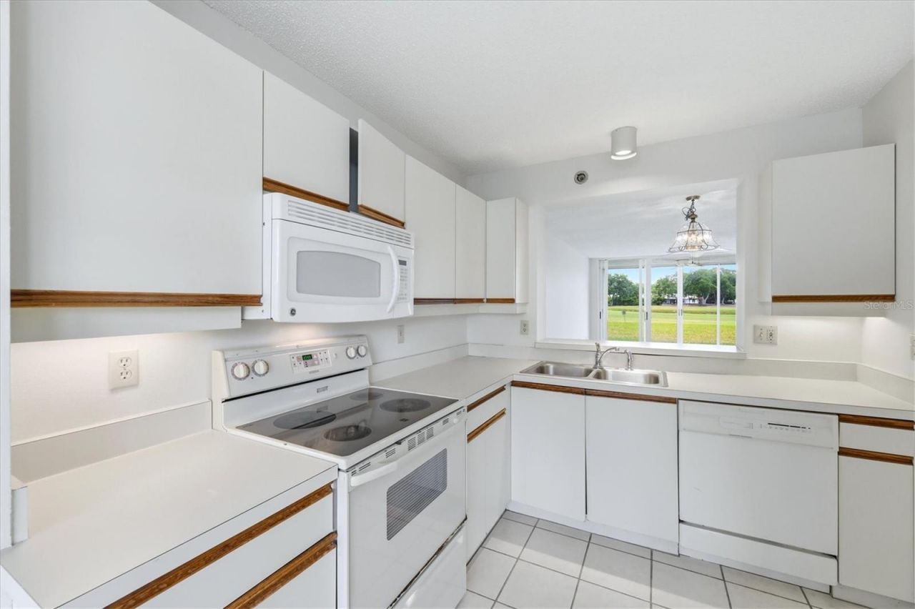 4440 Fairways Boulevard, Unit 108, Bradenton, FL 34209 Photo