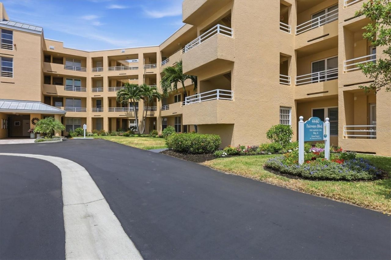 4440 Fairways Boulevard, Unit 108, Bradenton, FL 34209 Photo