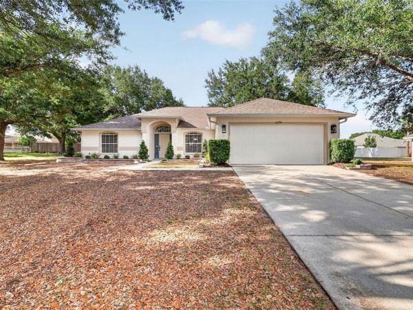 2294 KNOLLWOOD DRIVE , LEESBURG, FL 34748