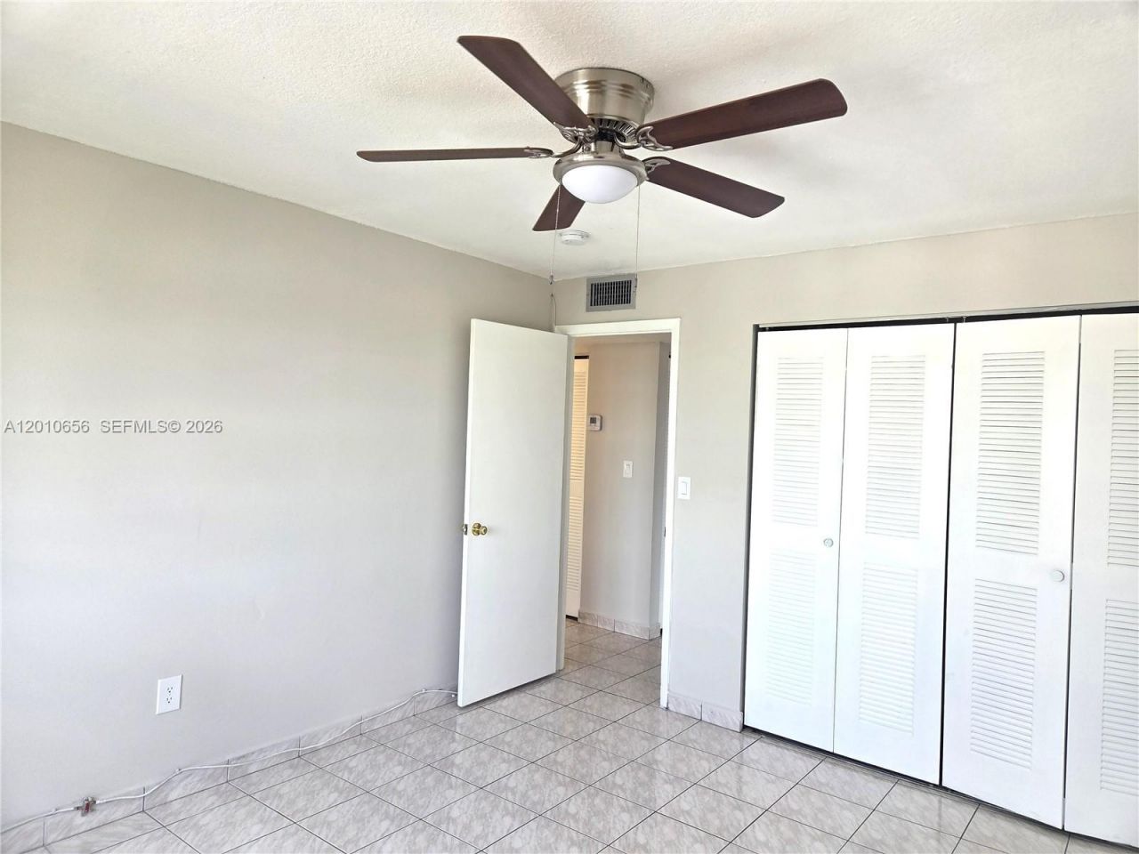 4670 W 13th Ln , Unit 507, Hialeah, FL 33012 Photo
