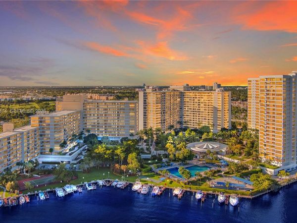 2500 Parkview Dr, Unit 1219, Hallandale Beach, FL 33009
