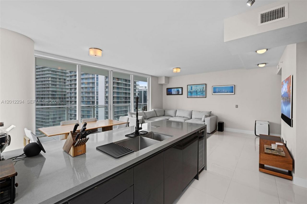 1080 Brickell Ave, Unit 2001, Miami, FL 33131 Photo