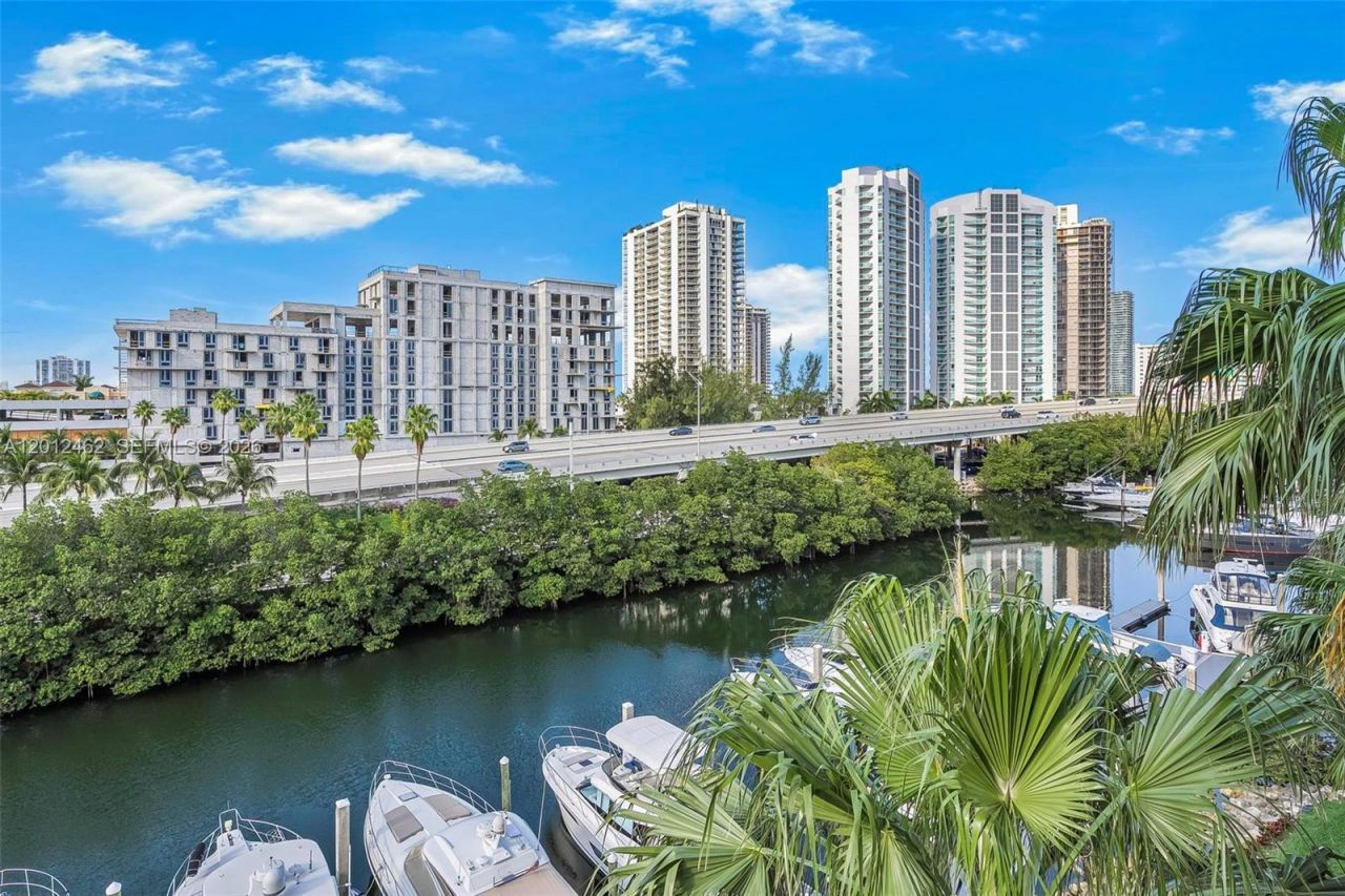 3500 Mystic Pointe Dr , Unit 604, Aventura, FL 33180 Photo
