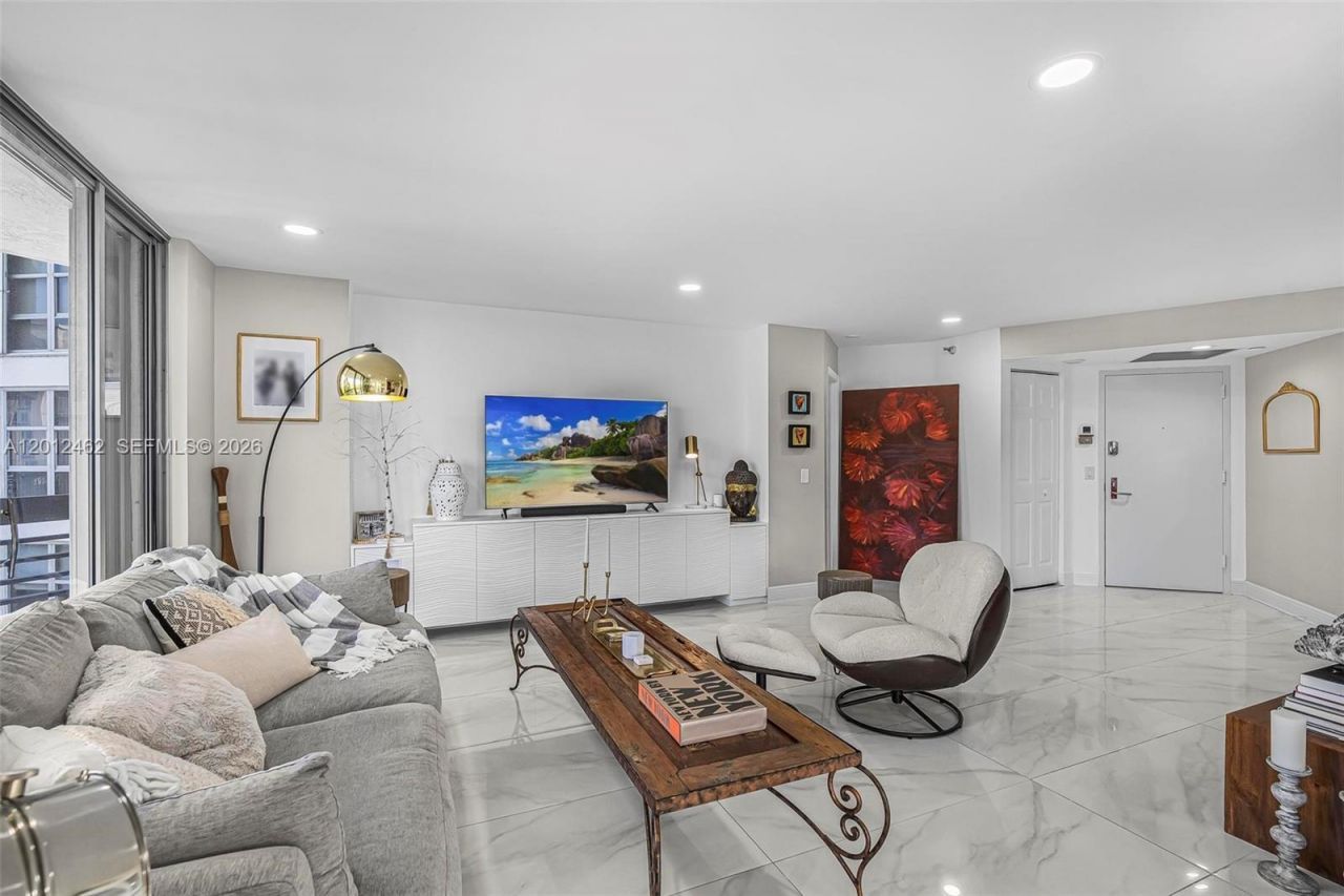 3500 Mystic Pointe Dr , Unit 604, Aventura, FL 33180 Photo