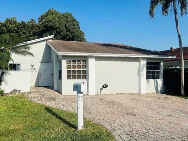 3452 SW 113th Ct, Unit 3452, Miami, FL 33165