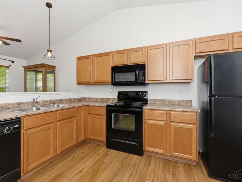 320 Faith Way, Bethel, OH 45106 Photo 6
