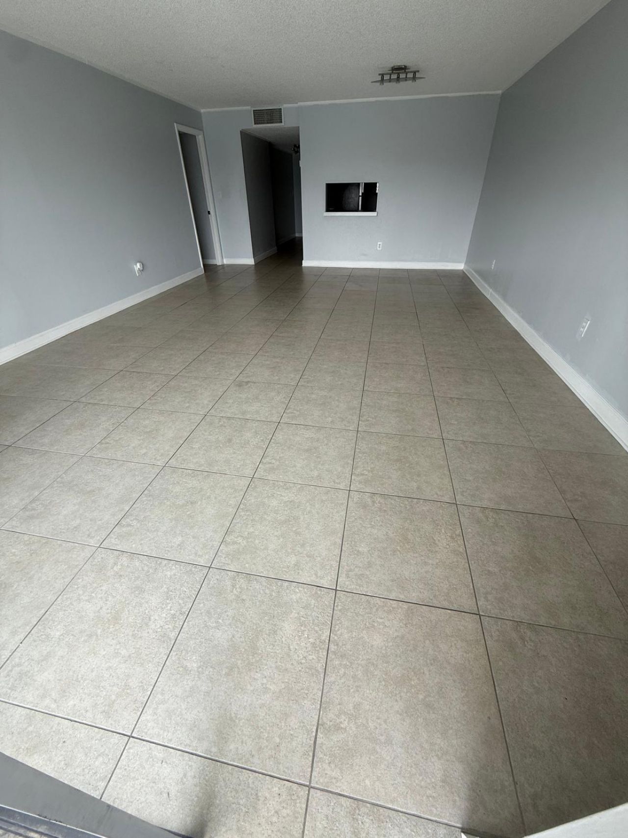 877 NE 195th Street, Unit 320, Miami, FL 33179 Photo