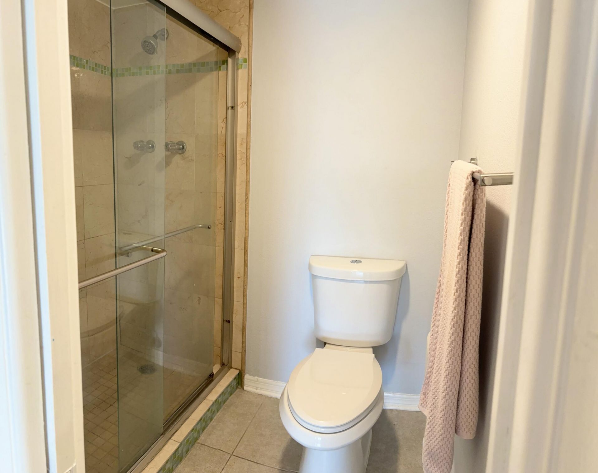 877 NE 195th Street, Unit 320, Miami, FL 33179 Photo