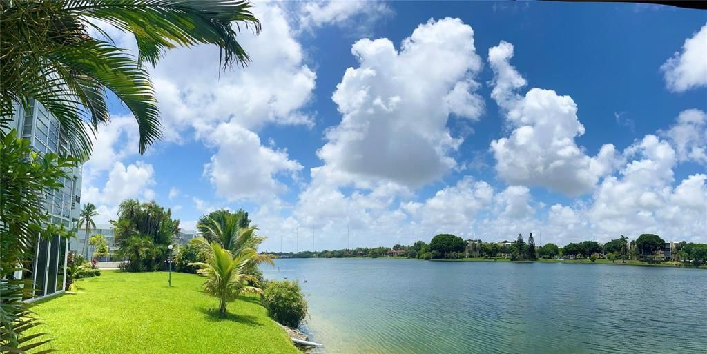 877 NE 195th Street, Unit 320, Miami, FL 33179 Photo