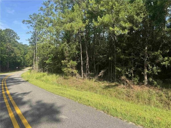 9050 Rice Creek Road, Stockton, AL 36579