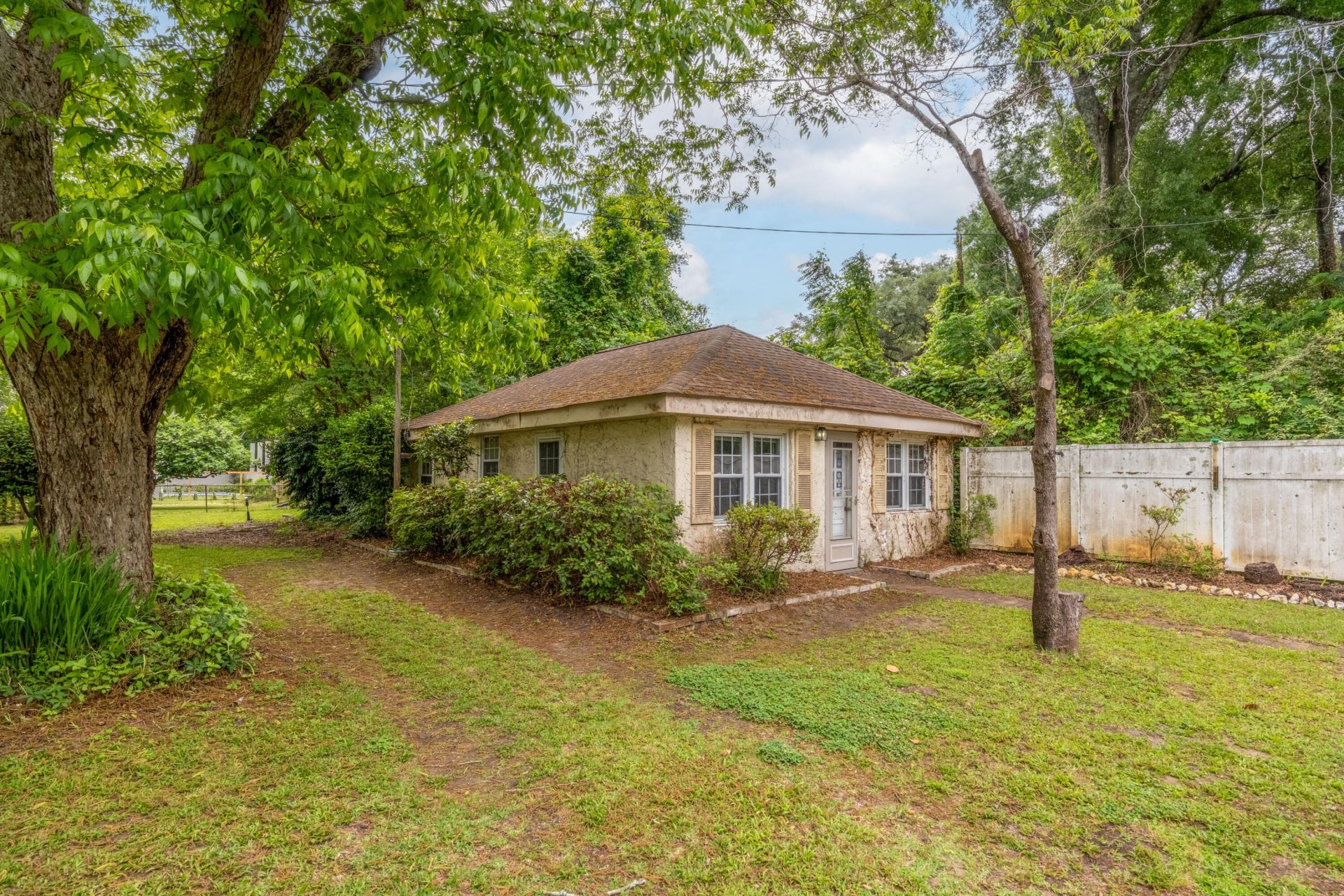 2131 Westrivers Road Photo 36