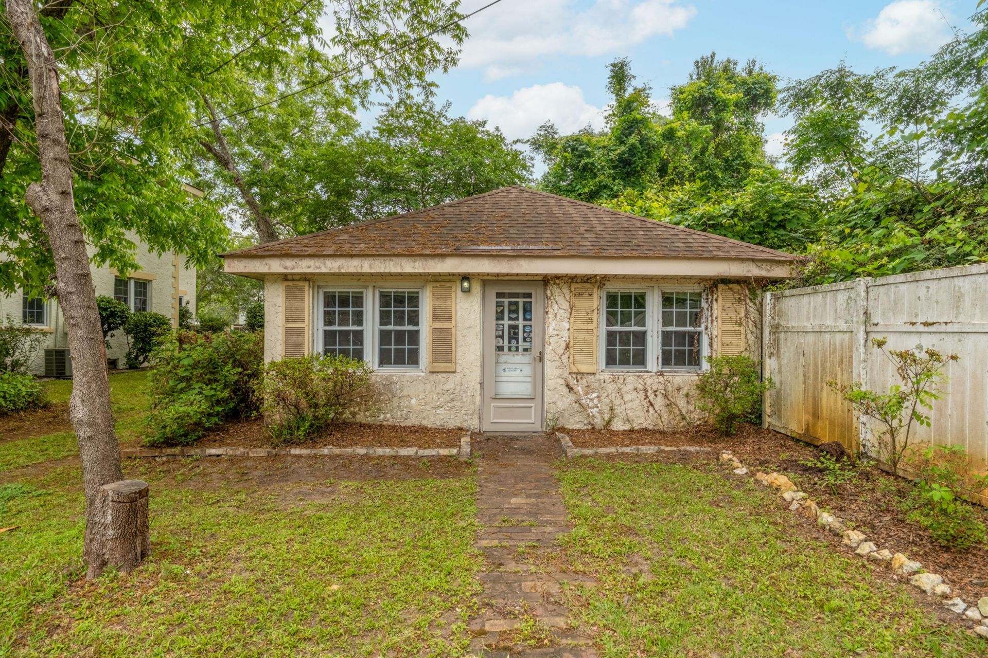 2131 Westrivers Road Photo 37